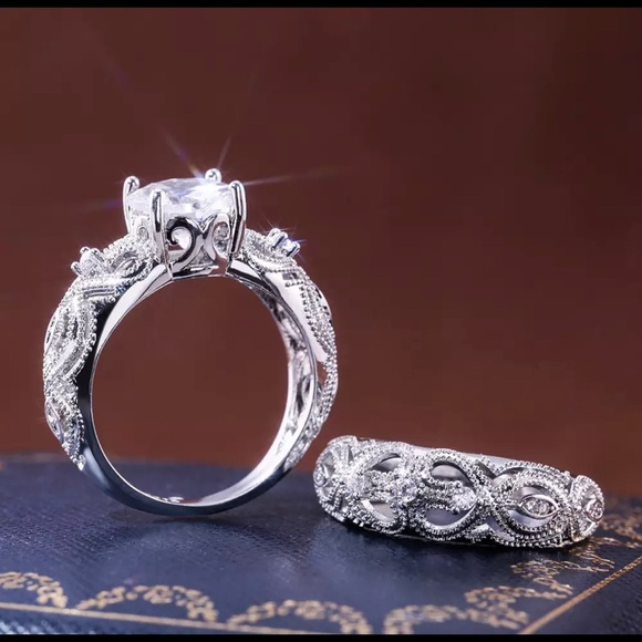 Ornate Ring Set - Picture 4 of 6